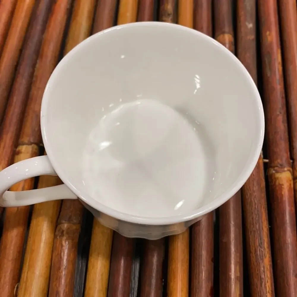 Wedgwood Colosseum White Bone China Tea Cup‎